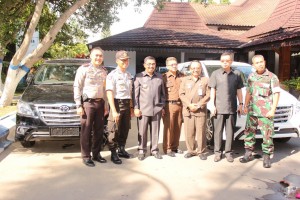 Penyerahan Mobil Dinas