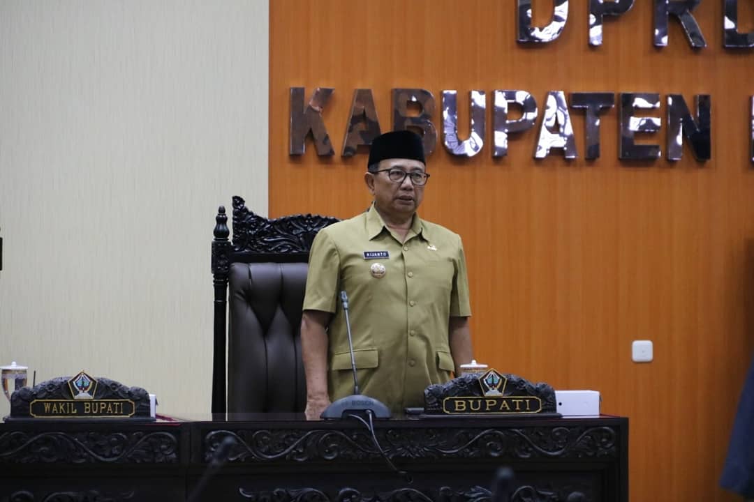 Bupati Blitar Rijanto Sambut Positif Pandangan Umum Dewan Terkait APBD-P tahun 2019